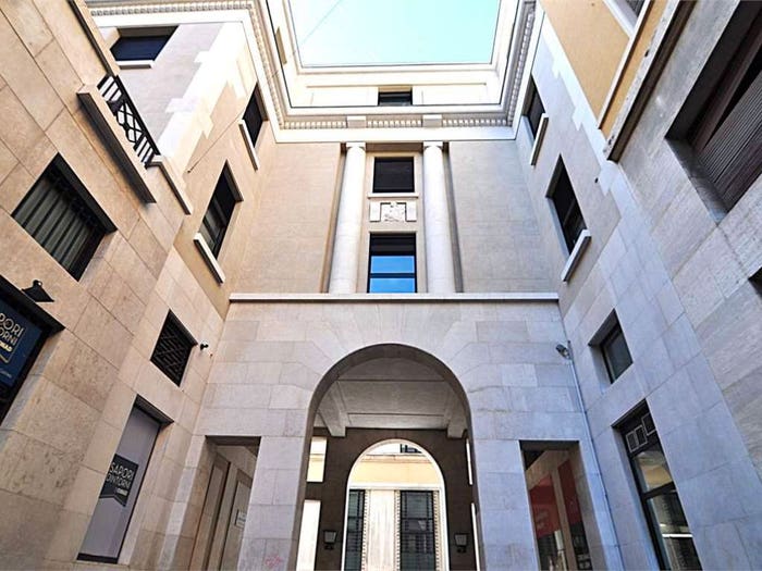 Appartamento con 6 locali in vendita in Via Giuseppe Bertolotti, Loggia Garibaldi, Brescia