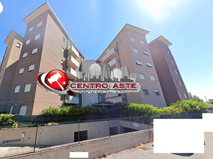 Appartamento quadrilocale in vendita in Via dei Frassini Pesaro PU Italia, Torraccia Tre Ponti, Pesaro