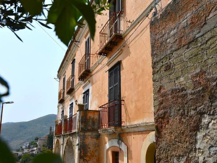 Casa con 6 locali in vendita in Via Parite, Maranola Trivio, Formia