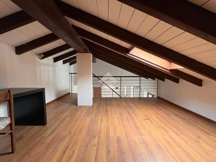 Appartamento con 5 locali in vendita in Via XXV Aprile, Sozzago