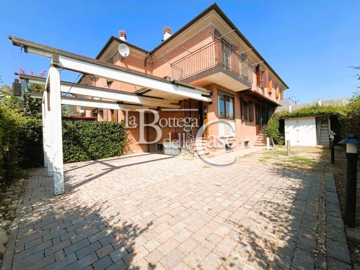 Casa con 5 locali in vendita in Fossatone, Medicina