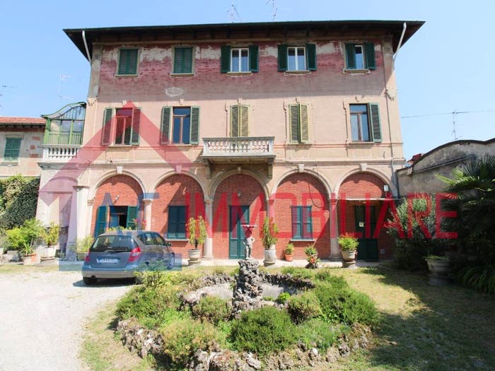 Appartamento bilocale in vendita in Via Vittorio Veneto, Golasecca