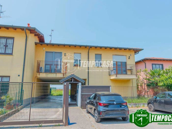 Appartamento monolocale in vendita in Via Cavour, Torriano, Certosa di Pavia