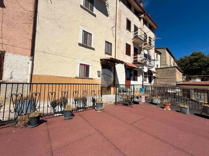 Casa con 6 locali in vendita in Via della Canala, Centro, Rocca di Cambio