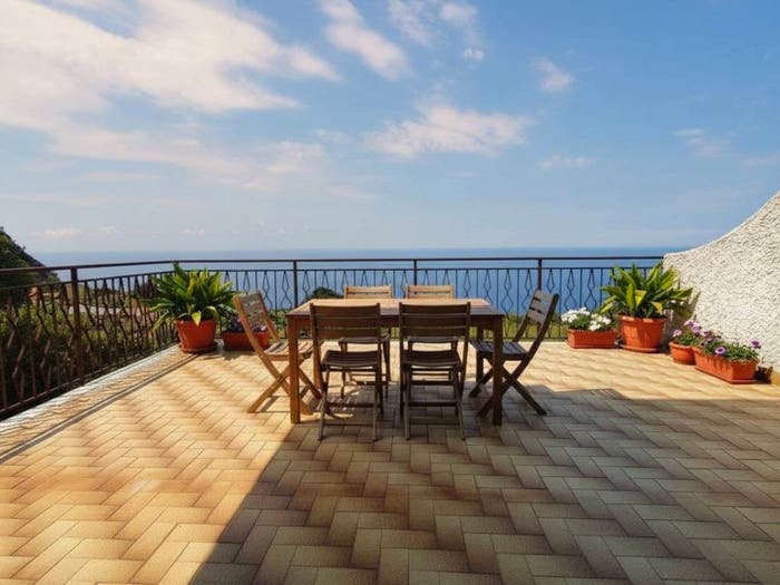 Casa con 6 locali in vendita in Frazione Lemeglio, Centro, Moneglia