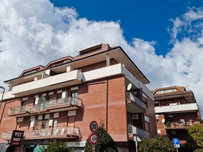 Appartamento trilocale in vendita in Via Giuseppe Romita, Monte Gentile Galloro, Ariccia