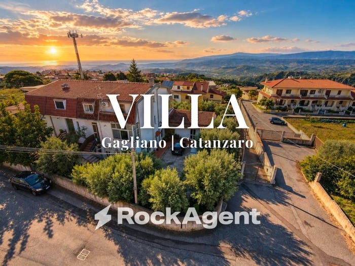 Casa con 6 locali in vendita in Via Lenza, Gagliano, Catanzaro