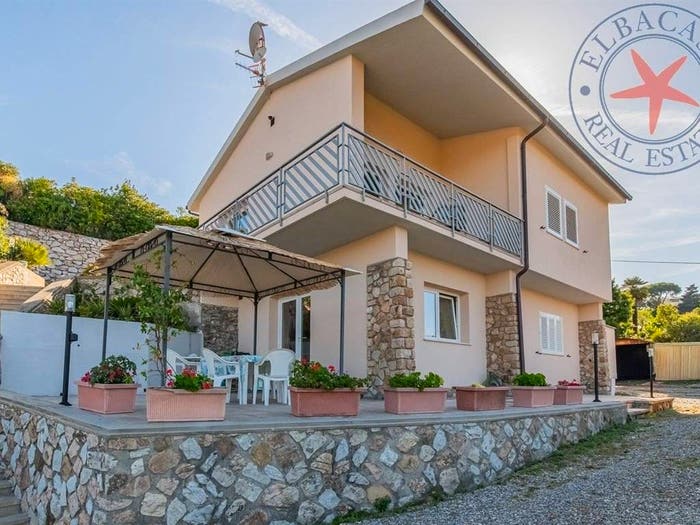 Casa con 6 locali in vendita in Centro, Portoferraio