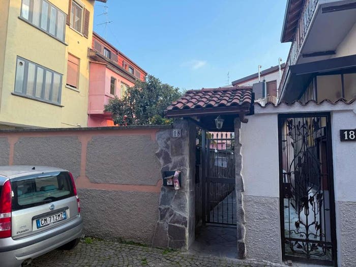 Casa trilocale in vendita in Via Eligio Brigatti, Baggio, Milano