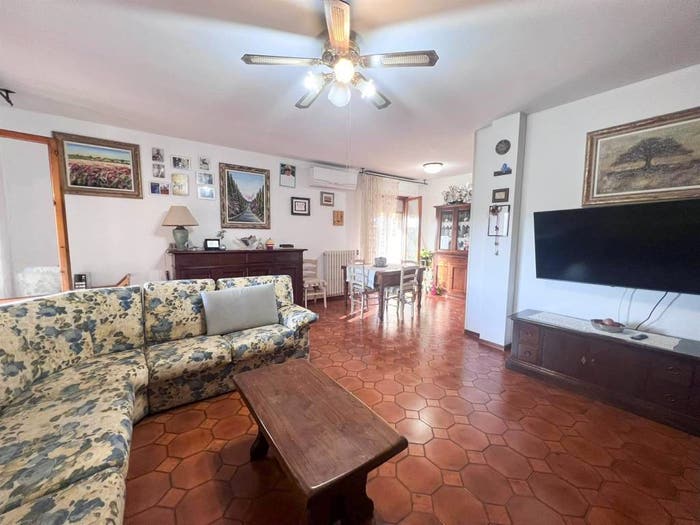 Casa con 5 locali in vendita in Donoratico, Castagneto Carducci