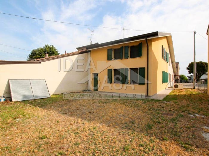 Casa con 5 locali in vendita in Via Martiri della Libertà, Fossa, Concordia sulla Secchia