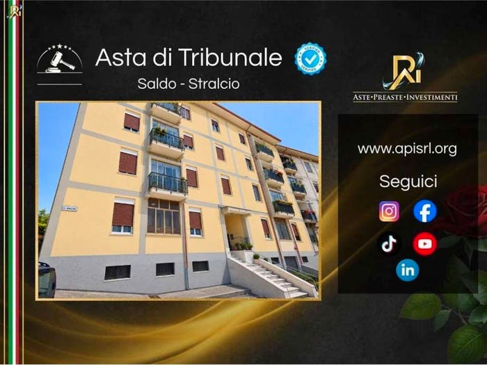 Appartamento con 6 locali in vendita in Via Bernardo Telesio, Mater Domini De Filippis Cavita Gagliano, Catanzaro