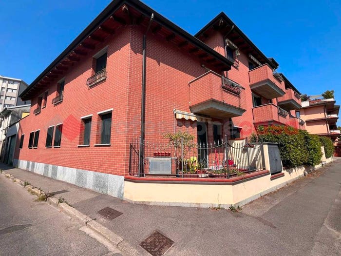 Appartamento trilocale in vendita in via piave, San Pietro Pace, Rho