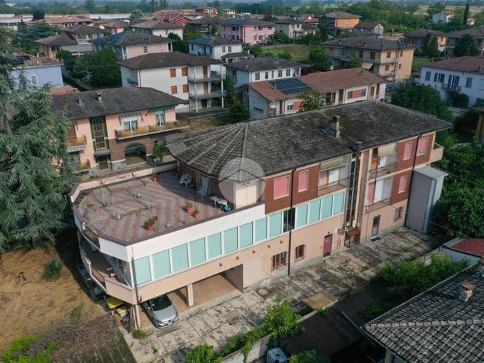 Casa con 6 locali in vendita in Via Monte Cervino, Centro, Castel San Giovanni