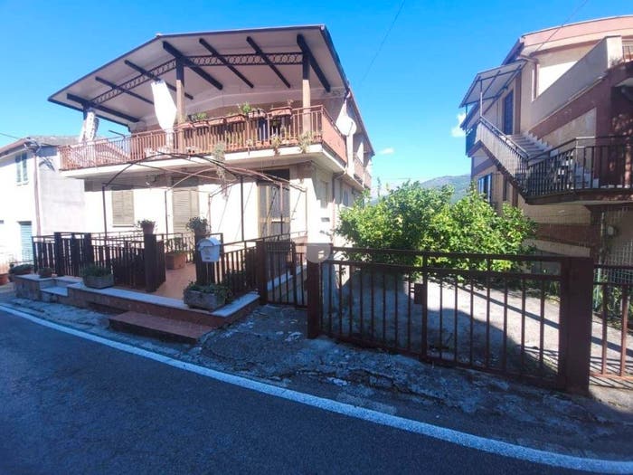 Appartamento quadrilocale in vendita in Via Pasterola, Centro, Camerota