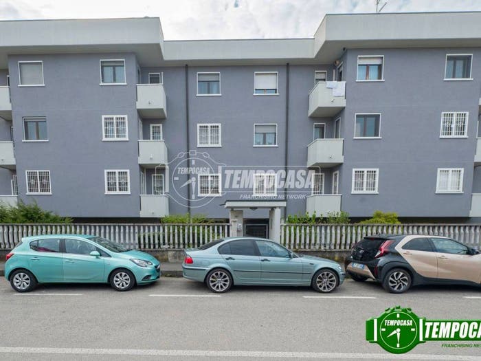 Appartamento trilocale in vendita in Via Filippo Turati, Centro, Gaggiano