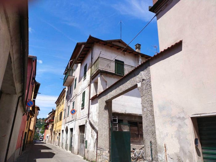 Casa quadrilocale in vendita in Via Desimoni, Centro, Gavi
