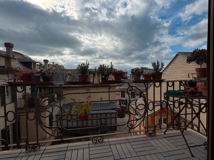 Appartamento con 6 locali in vendita in Salita di San Francesco, Maddalena, Genova