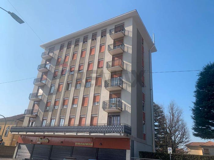 Appartamento bilocale in vendita in VIA OLONA, Gorla Minore