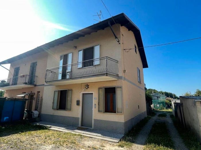 Casa quadrilocale in vendita in Via Agostino Monti, Centro, Cassina Rizzardi