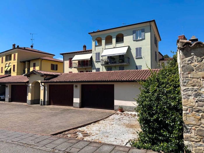 Appartamento quadrilocale in vendita in Borgo Santa Costanza, Riccò, Fornovo di Taro