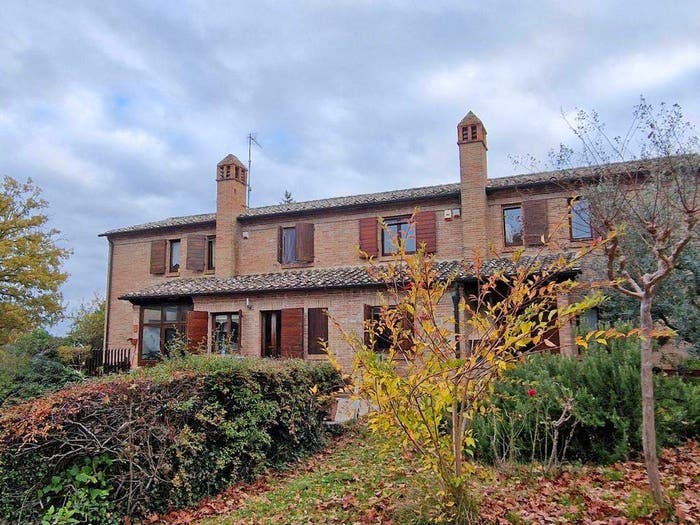 Casa con 6 locali in vendita in viale roma, Centro, Chianciano Terme