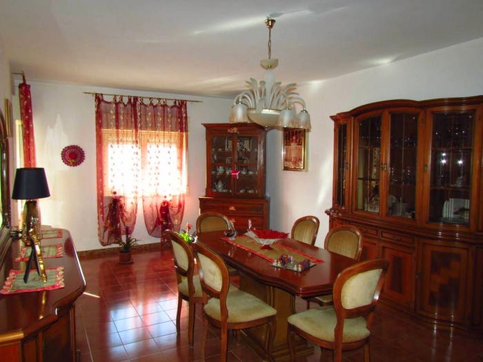 Appartamento con 6 locali in vendita in Viale Romagna, Centro, Ribera