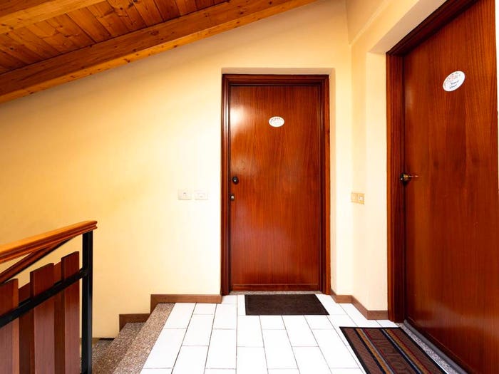 Appartamento con 6 locali in vendita in Via A Stanga, Centro, Erba