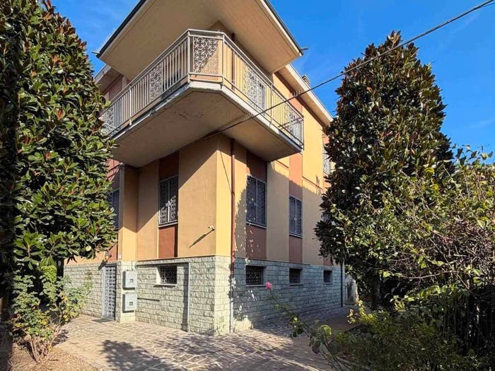 Casa con 6 locali in vendita in Via Andrea Navagero, Madonnina Tre Olmi, Modena