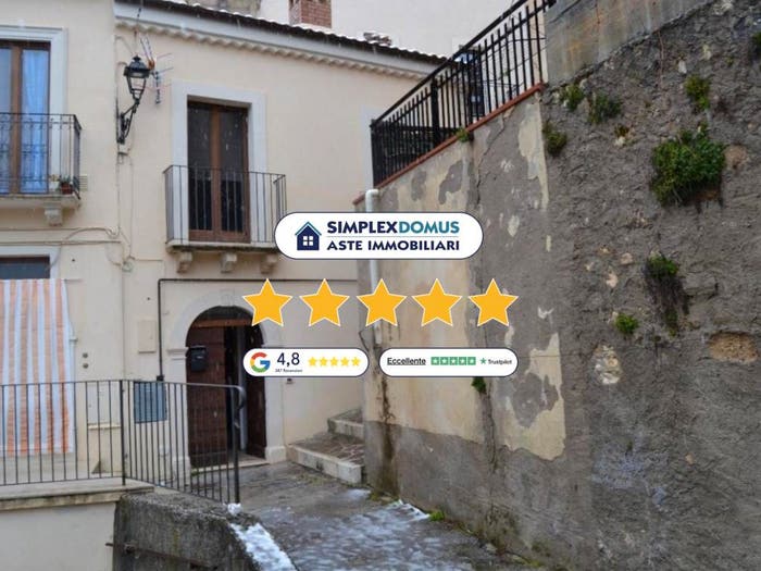 Appartamento quadrilocale in vendita in Via Città di Statule, Goriano Sicoli