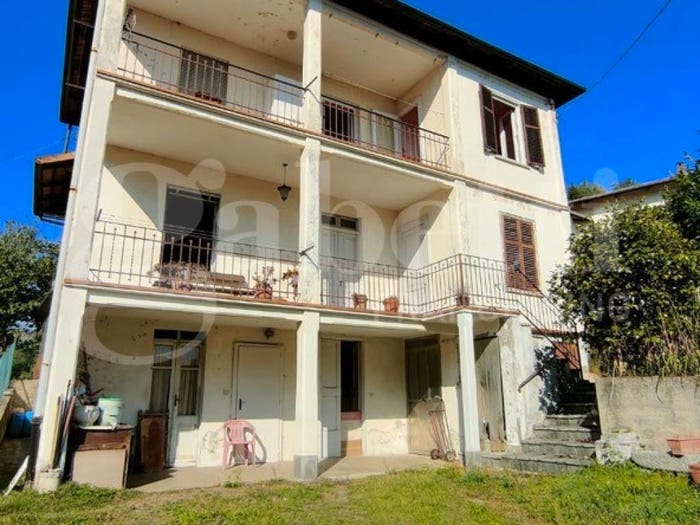 Casa con 6 locali in vendita in Via Martiri Della Libertà, Occhieppo Inferiore