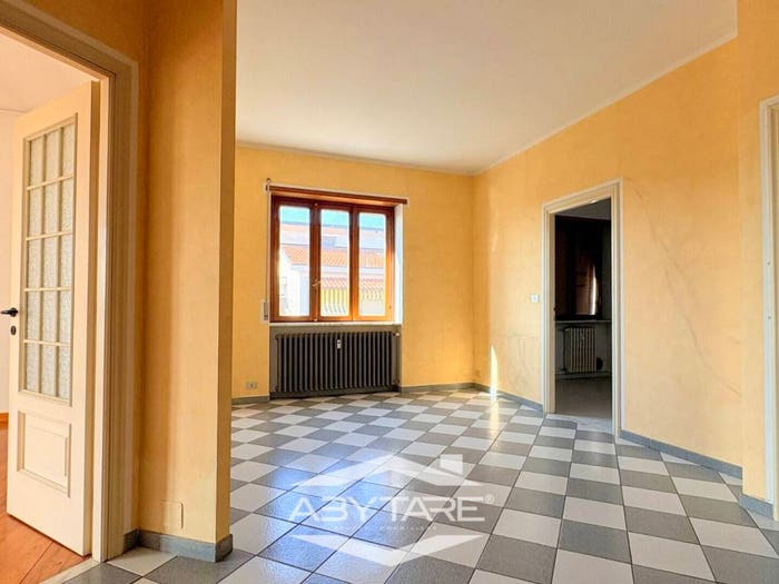 Appartamento quadrilocale in vendita in Via Alessandro Manzoni, Centro, La Loggia