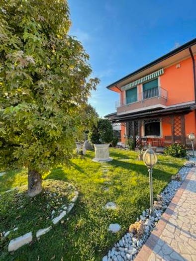Casa con 6 locali in vendita in Via Monte Ortone, Monteortone, Abano Terme