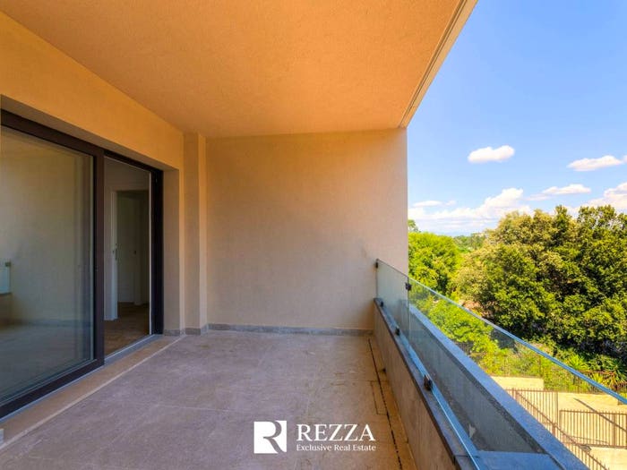 Appartamento trilocale in vendita in Via Roccaraso, Cortina d'Ampezzo, Roma