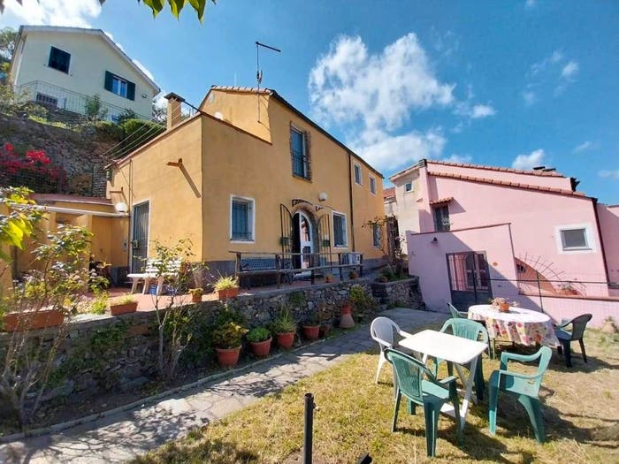 Casa quadrilocale in vendita in Quiliano
