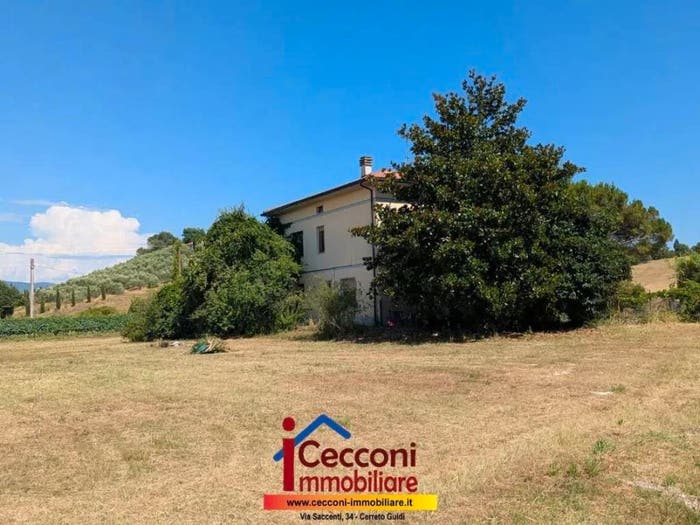 Casa con 6 locali in vendita in Cerreto Guidi
