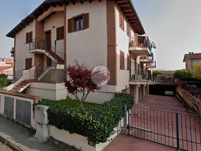 Appartamento trilocale in vendita in Via dei salici, Tavernelle, Colli al Metauro