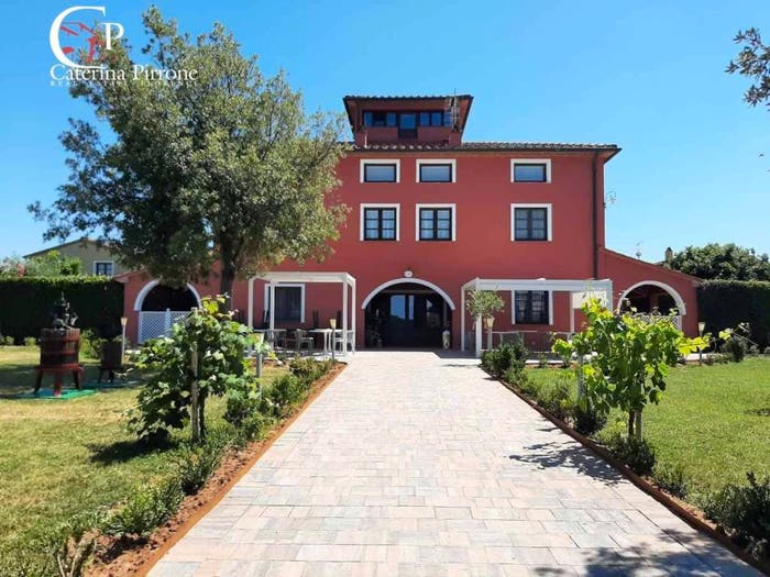 Casa con 6 locali in vendita in via del Poggio, Castagneto Carducci