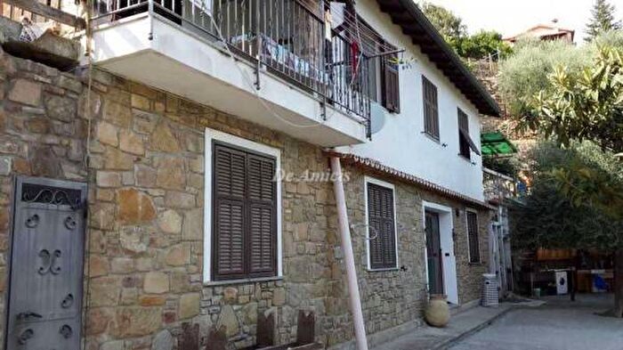 Casa con 6 locali in vendita in Via Ciaixe, Centro, Camporosso