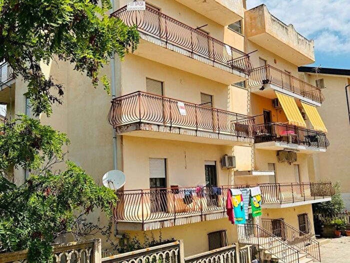 Appartamento trilocale in vendita in Contrada Marina De Luca, Nocera Scalo, Nocera Terinese