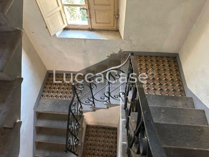 Casa con 6 locali in vendita in Centro, Borgo a Mozzano