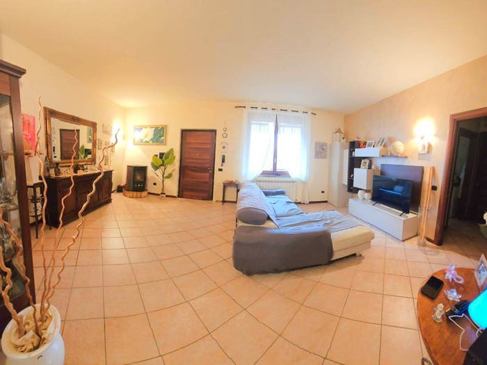 Appartamento quadrilocale in vendita in Via Casanova, Cavatigozzi, Cremona