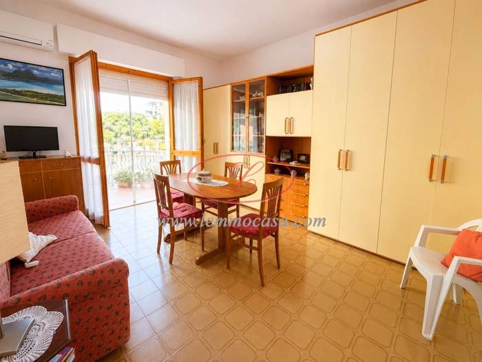 Appartamento bilocale in vendita in Via Raffaello Sanzio, Centro, Diano Marina