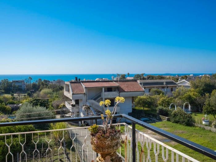 Appartamento bilocale in vendita in Via degli Orti, Centro, Formia