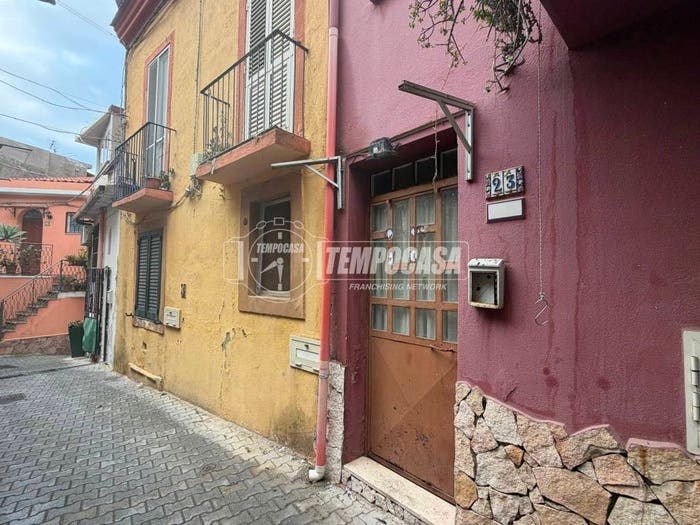 Appartamento trilocale in vendita in Strada Provinciale, Giampilieri, Messina