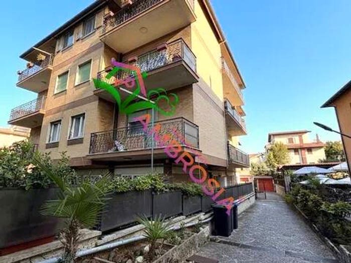 Appartamento bilocale in vendita in Viale San Nilo, Centro, Grottaferrata