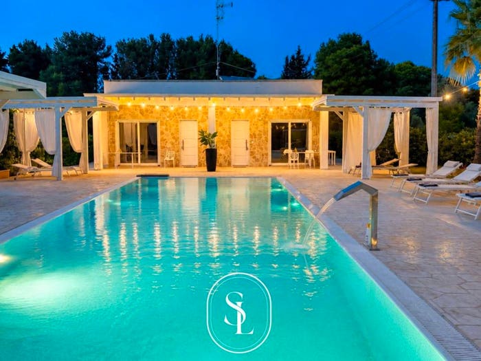 Casa con 6 locali in vendita in Via Vecchia Copertino, Rudiae Casermette, Lecce