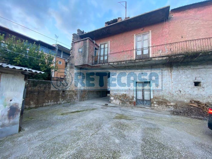 Casa con 6 locali in vendita in Via Po, Marcianise