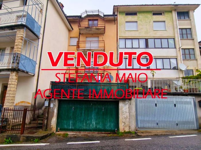 Appartamento trilocale in vendita in Via San Vittore Martire, Piano, Gaverina Terme
