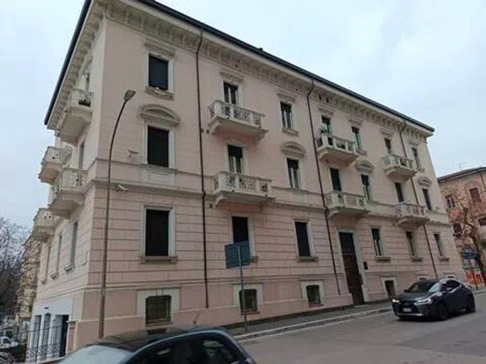 Appartamento quadrilocale in vendita in Via Luigi De Crecchio, Centro, Lanciano